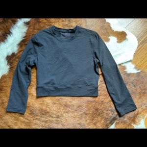 Lululemon crop top